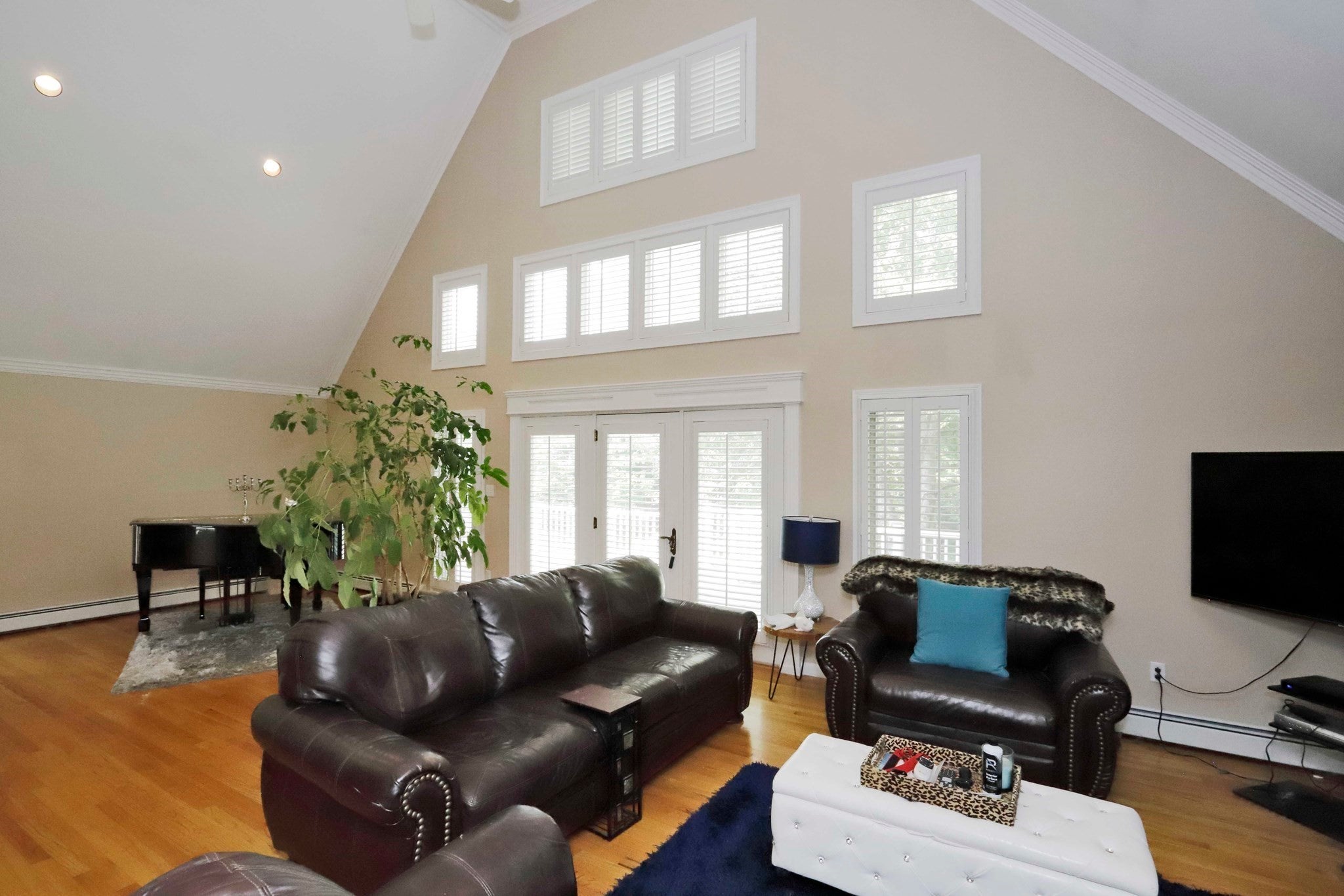 12 Amanda Rd