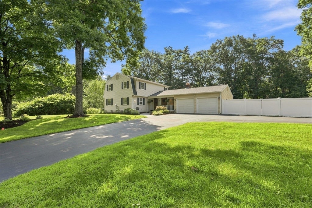3 Conifer Dr