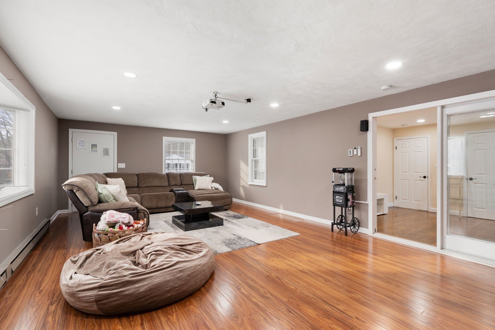 120 Brattle St, Worcester, MA Photo #11