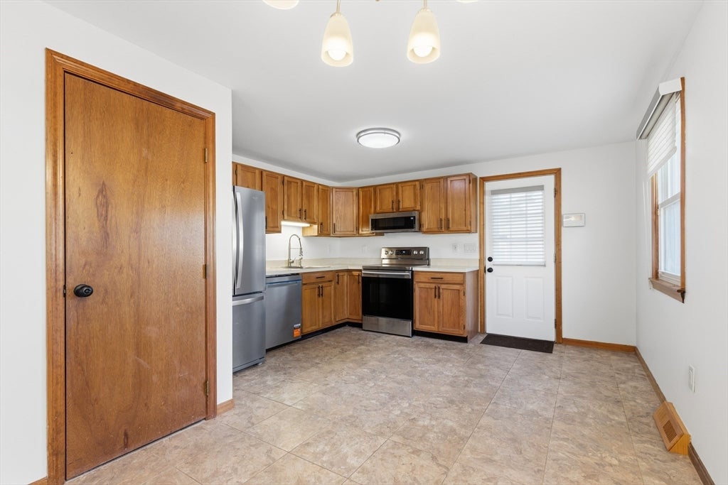 11 Colantha Ave, Brockton, MA Photo #3