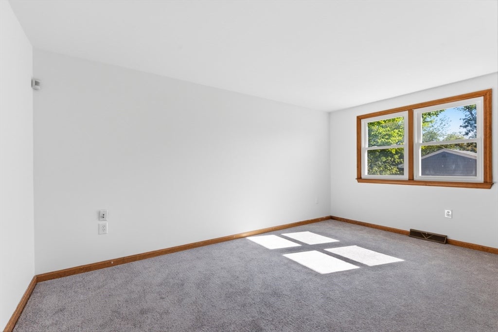 11 Colantha Ave, Brockton, MA Photo #9