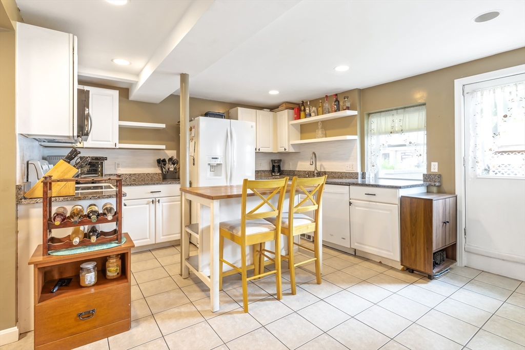 25 Nickerson Rd