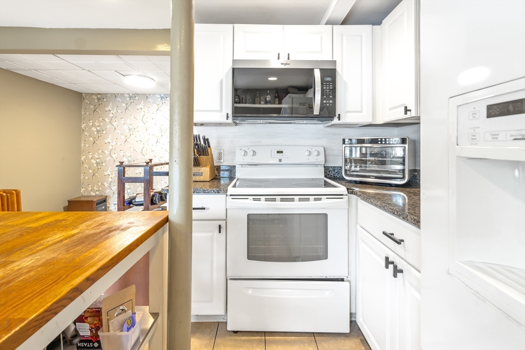 25 Nickerson Rd