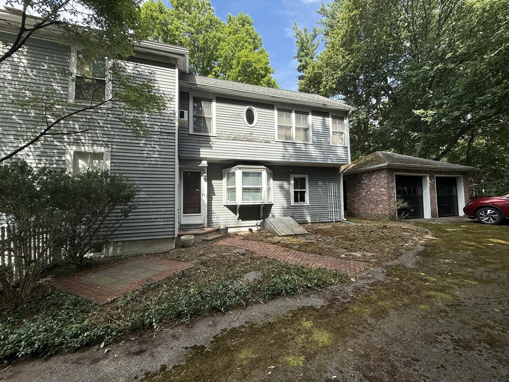 25 Maple St