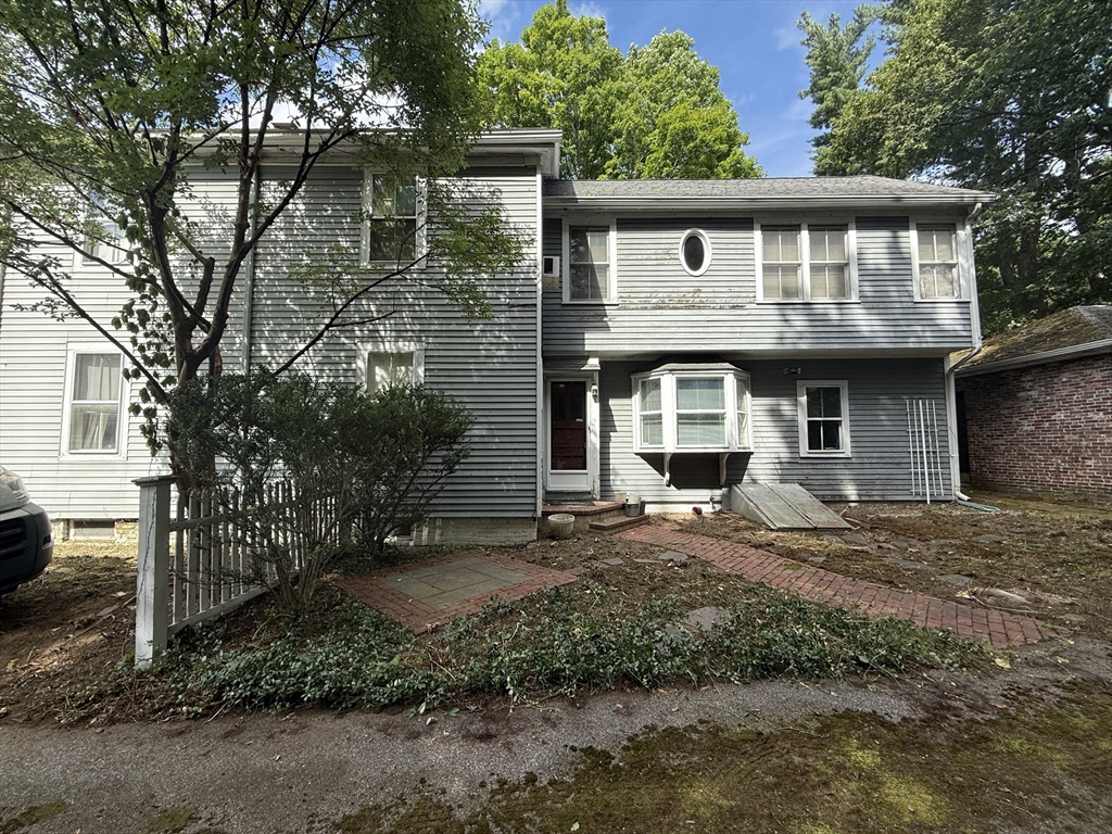 25 Maple St