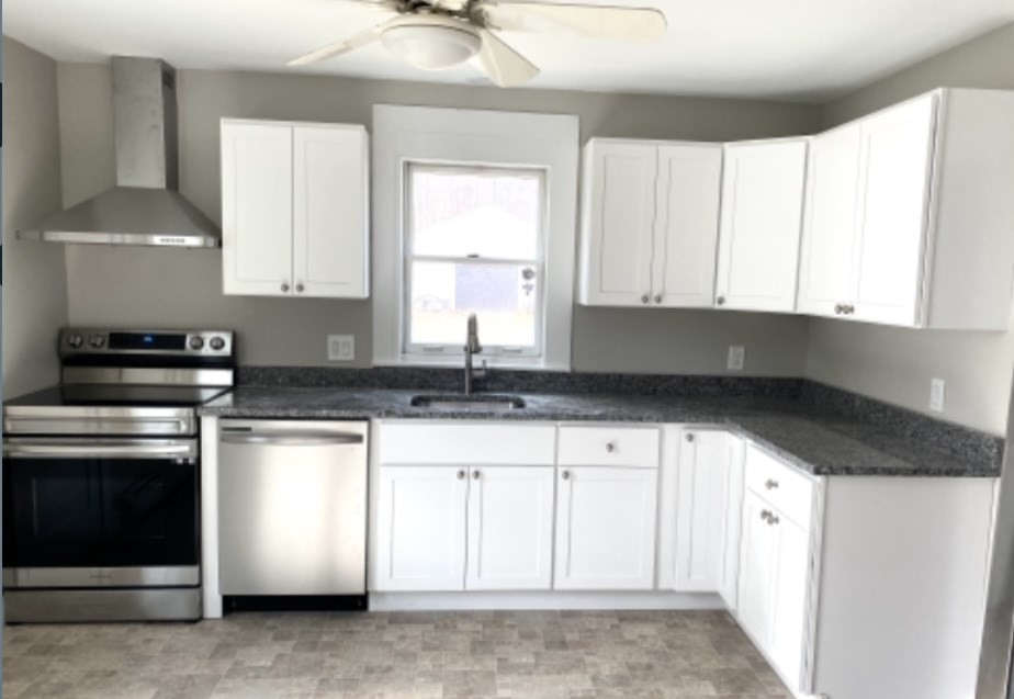 333 Village St 1