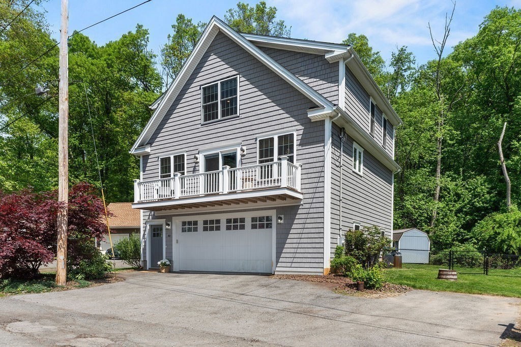 40 Kinsley Ln