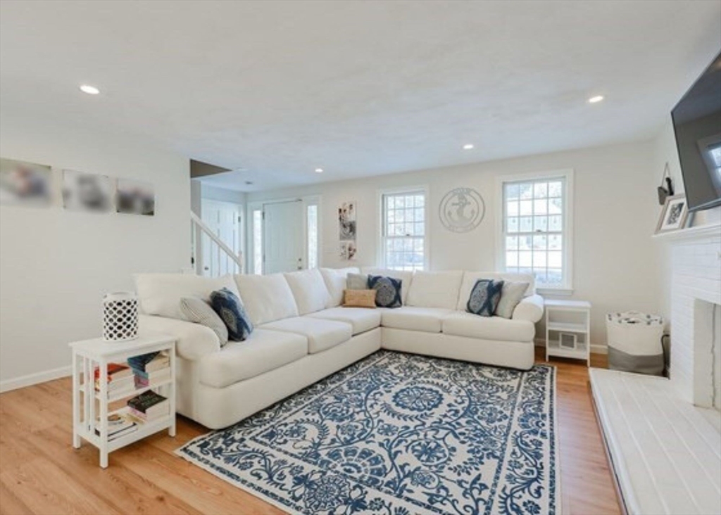 84 Old Mill Rd