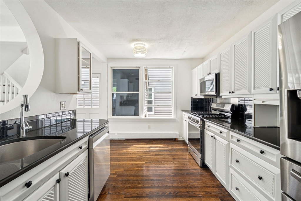 41 Endicott St #41, Salem, MA Photo #9