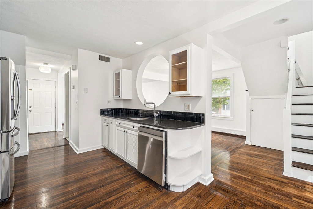 41 Endicott St #41, Salem, MA Photo #7