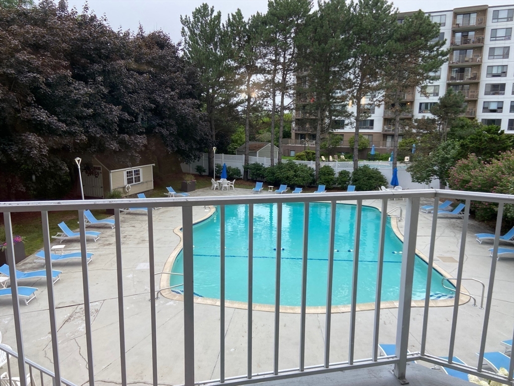 131 Coolidge Ave 122