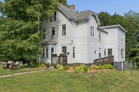 Photo of 32 Winter Street, Gardner, MA 01440 (MLS # 73566180)