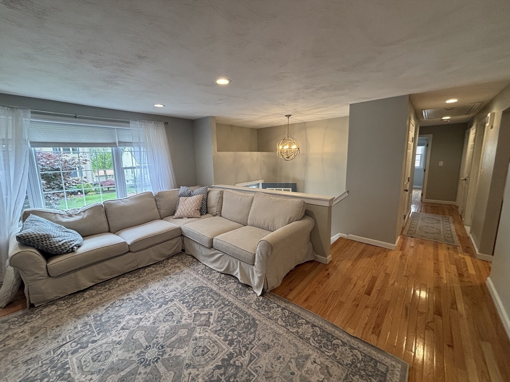 37 Westport Rd