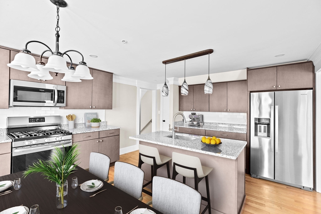 31 Mayflower St 3