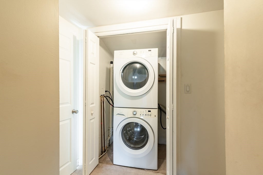 2 Senee Ct #2, Amesbury, MA Photo #17