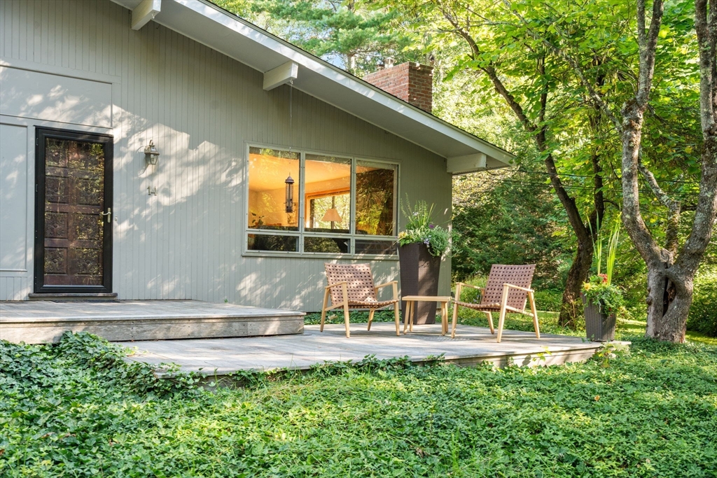 14 Tanbark Rd