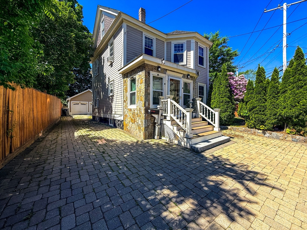 42 Winthrop St