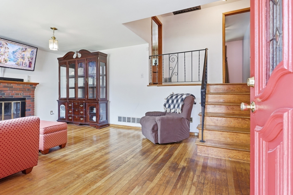 81 Packard Way