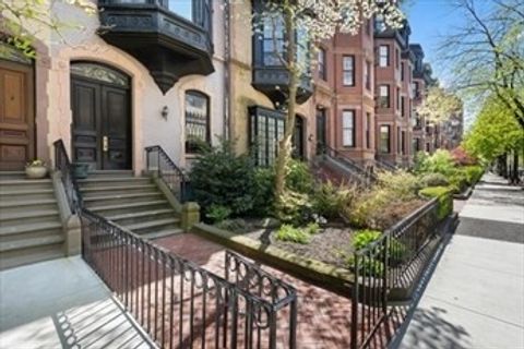 Photo of 267 Beacon St #1, Boston, MA 02116 (MLS # 73483658)