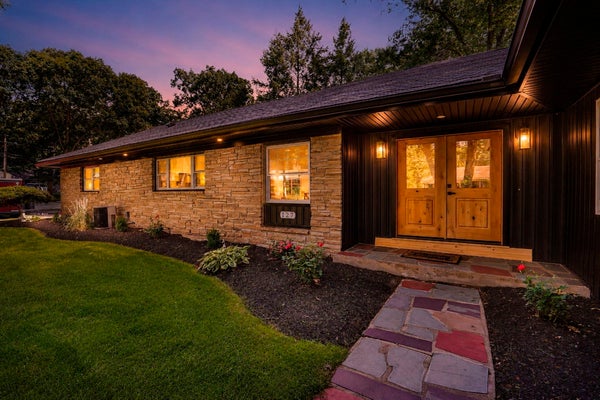 127 MAGNOLIA CIR, LONGMEADOW, MA 01106 - Image d2a7fda22f65d7e35e07d19759e481d7/1401565721