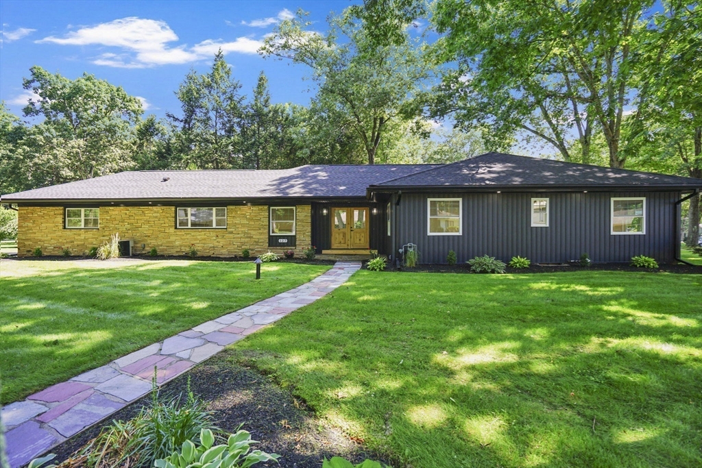 127 Magnolia Cir