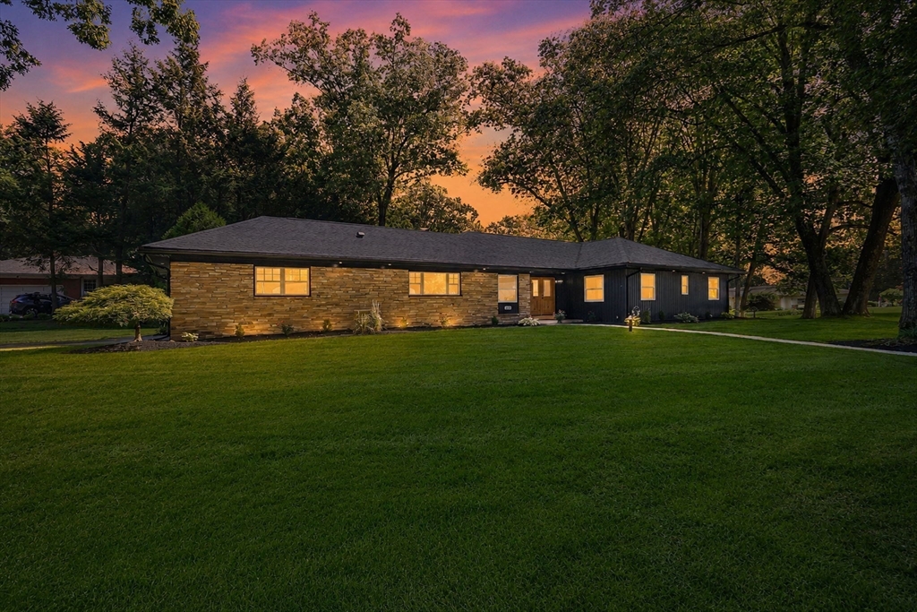 127 Magnolia Cir