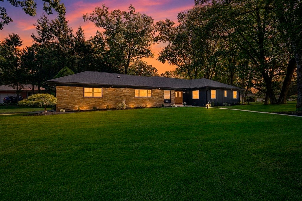 127 Magnolia Cir
