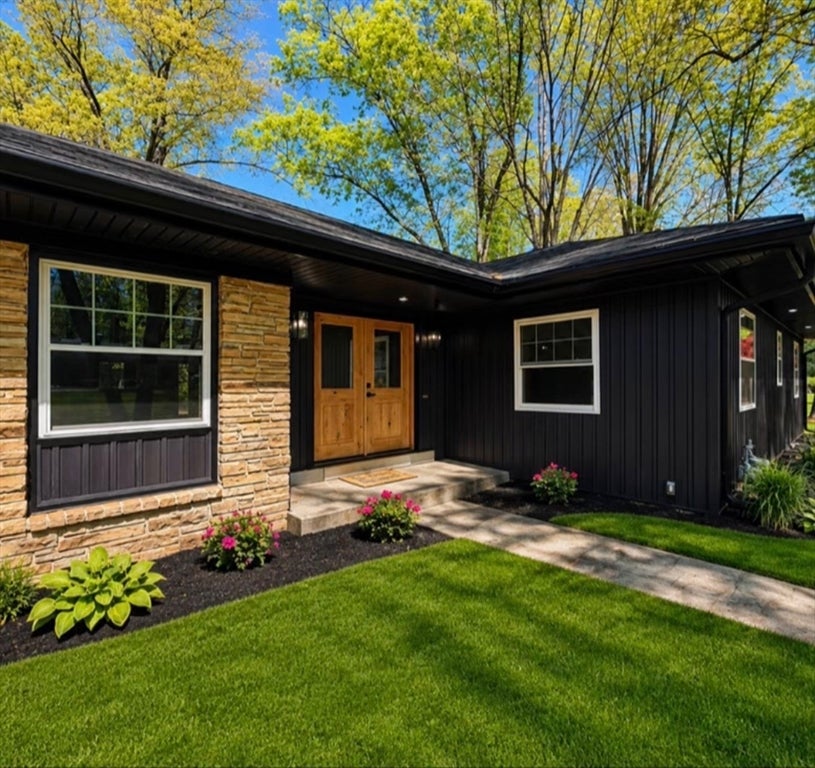 127 Magnolia Cir