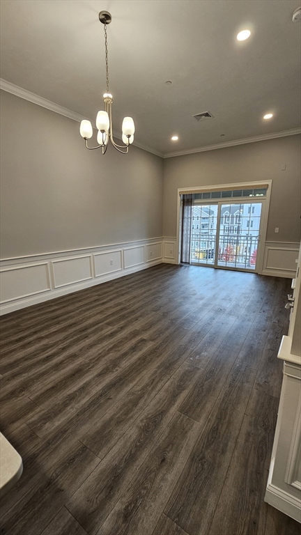 320 Middlesex Ave A406