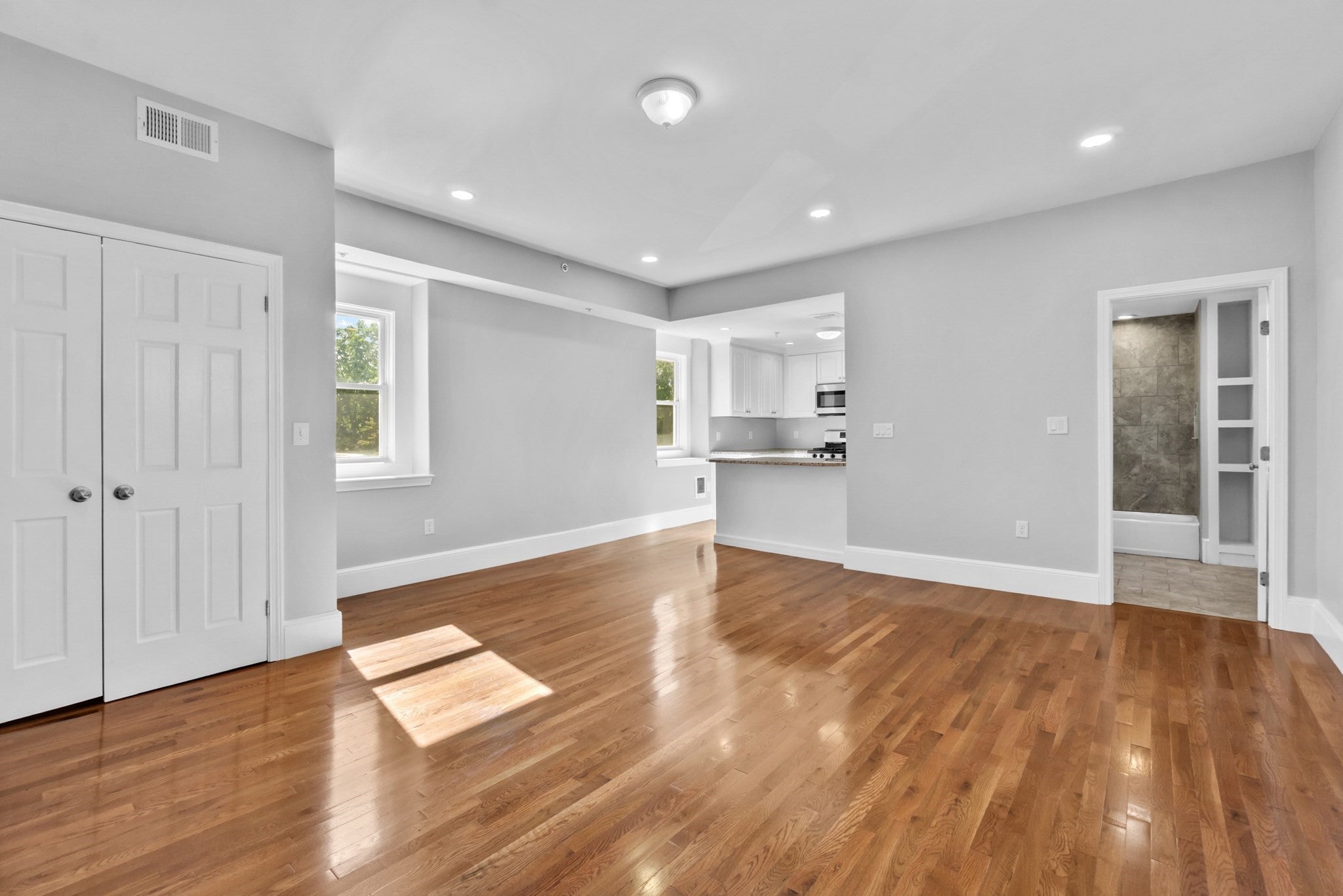 55 Sunnyside ST #3, Boston, MA, 55 Sunnyside ST #3, Boston, MA Photo #22