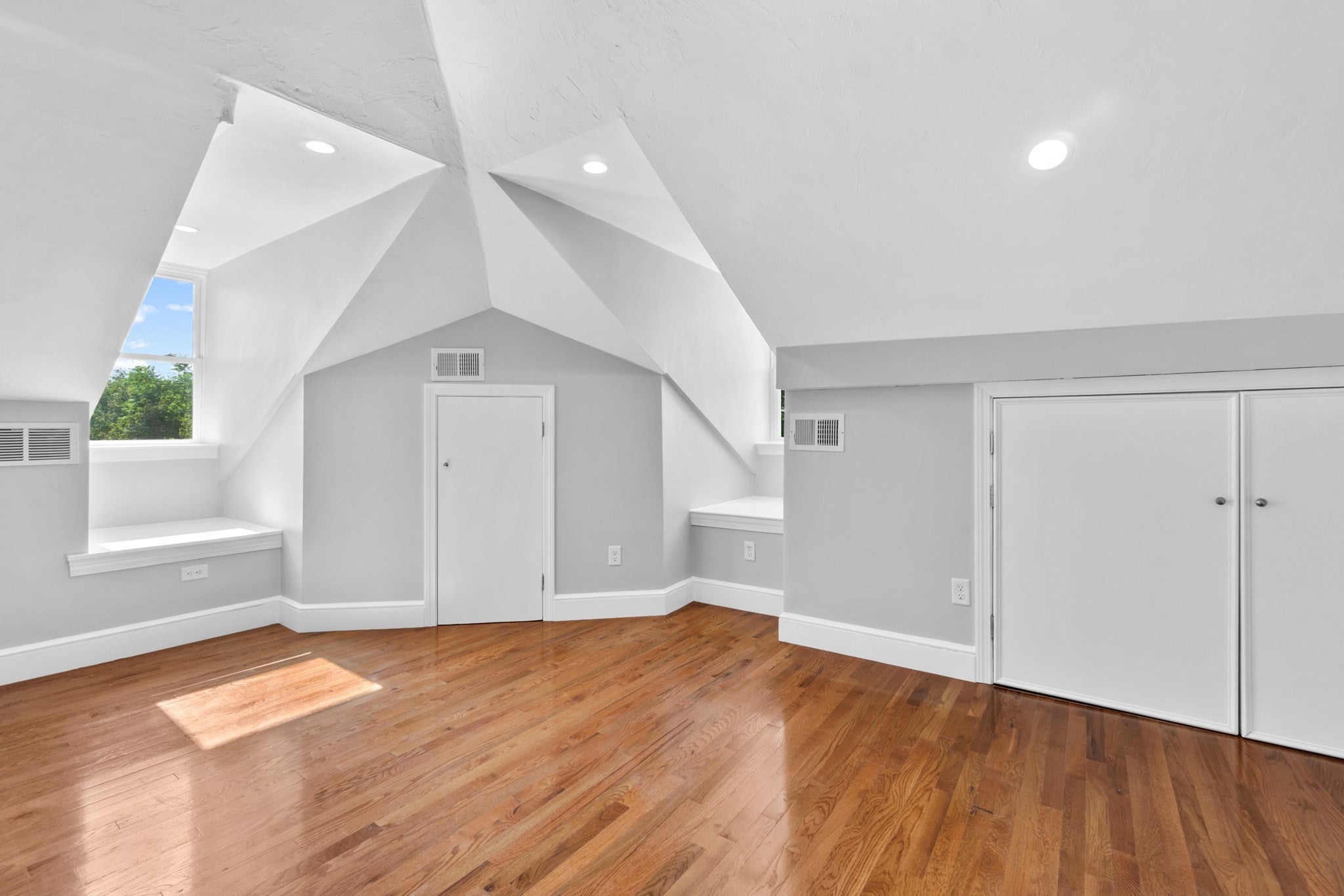 55 Sunnyside ST #3, Boston, MA, 55 Sunnyside ST #3, Boston, MA Photo #18