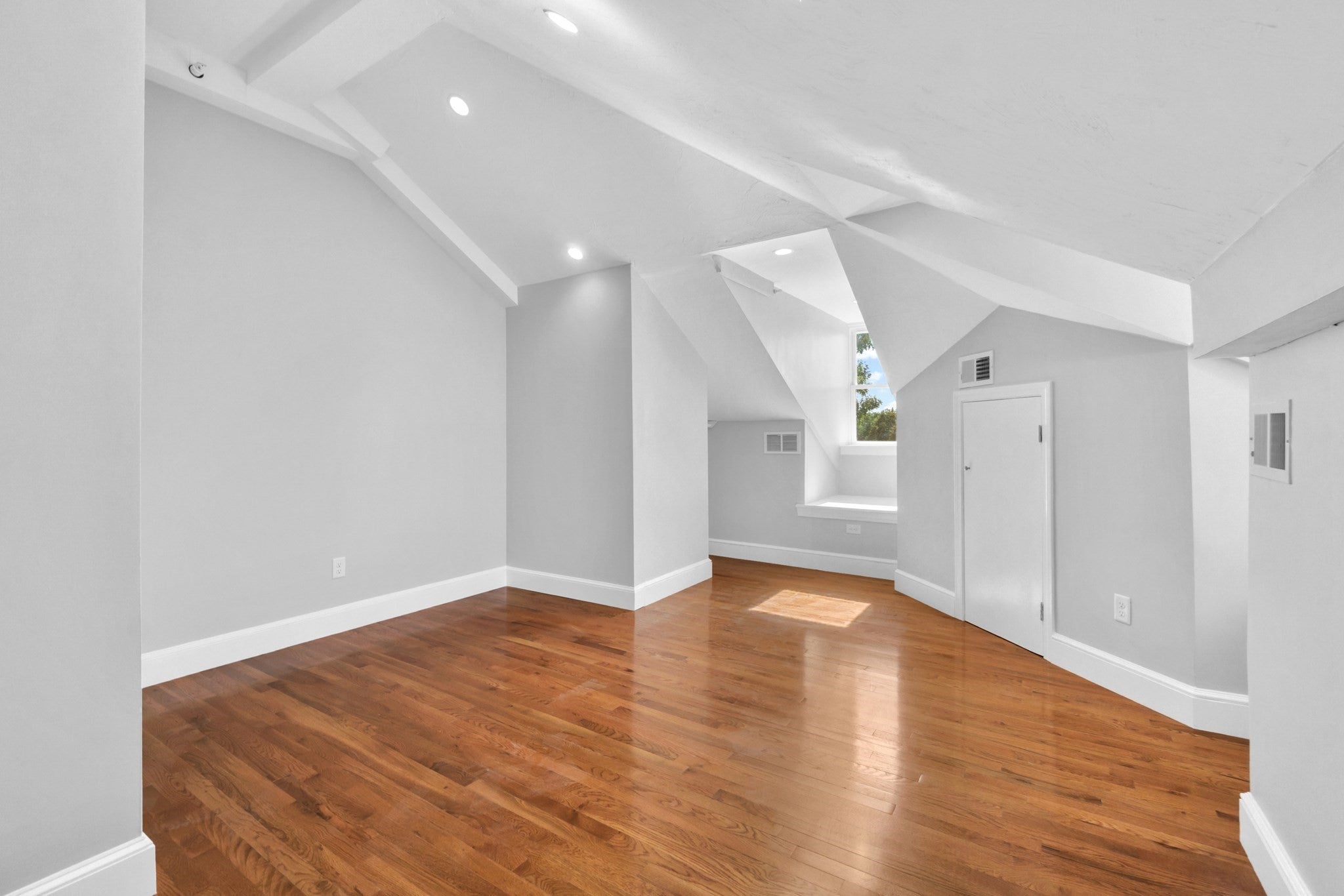 55 Sunnyside ST #3, Boston, MA, 55 Sunnyside ST #3, Boston, MA Photo #17