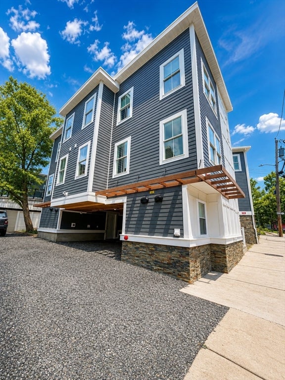 108 Gilman St #2, Somerville, MA, 108 Gilman St #2, Somerville, MA Photo #1