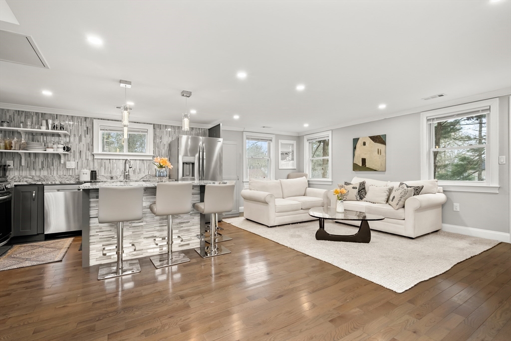 14 Buttonwood Lane