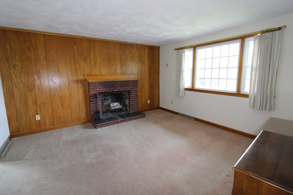 4 Grace St