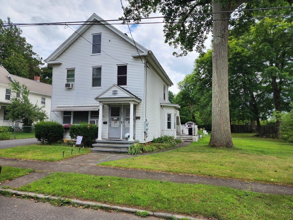 Photo of 1009 Maple Street, Palmer, MA