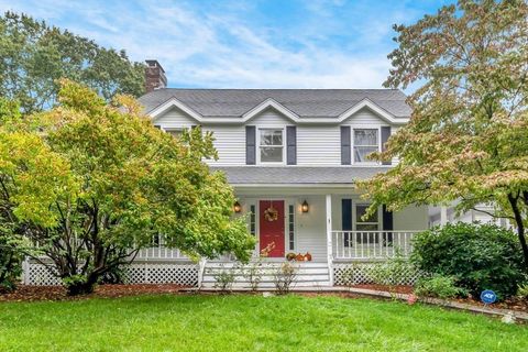 14 Claire Ave Mansfield MA 02048