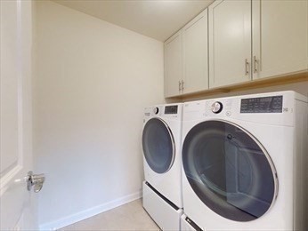 Sudbury, Massachusetts 01776, United States, 3 Bedrooms Bedrooms, ,3 BathroomsBathrooms,Residential,Active,193360