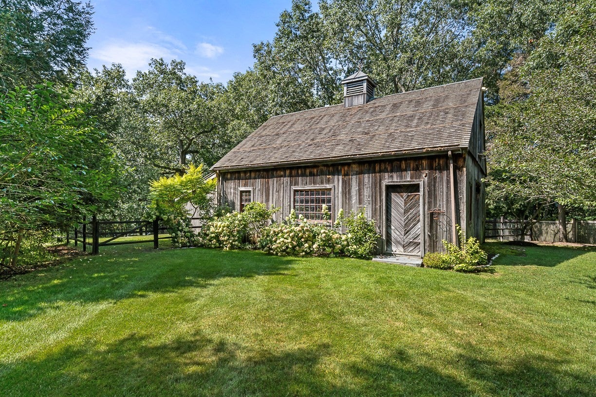 151 Oakland Street, Wellesley, MA Photo #37