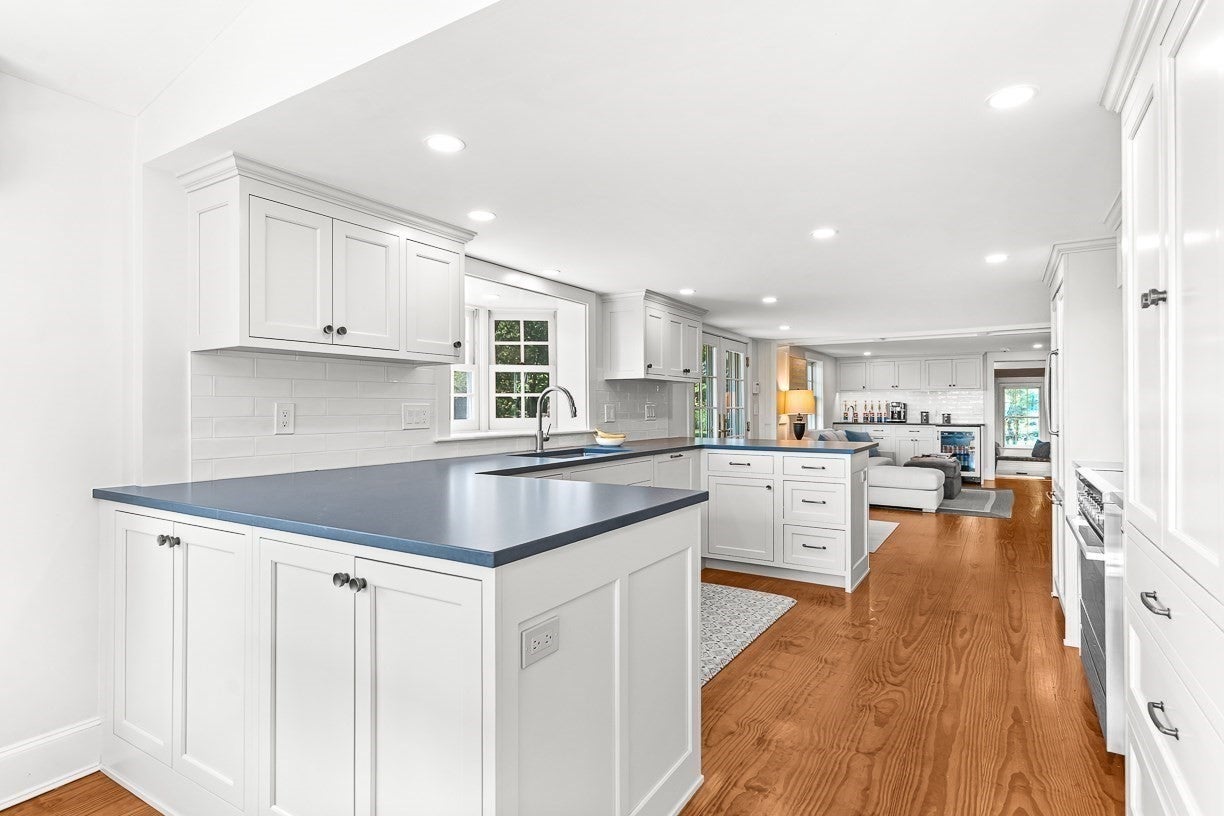 151 Oakland Street, Wellesley, MA Photo #7