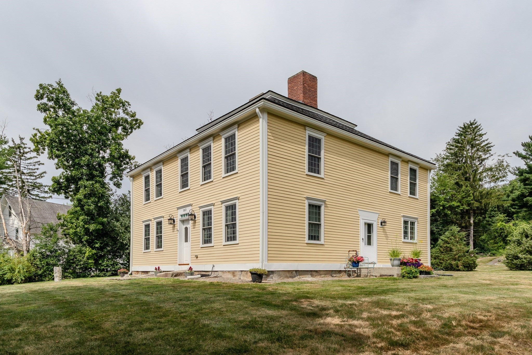 183 Main St