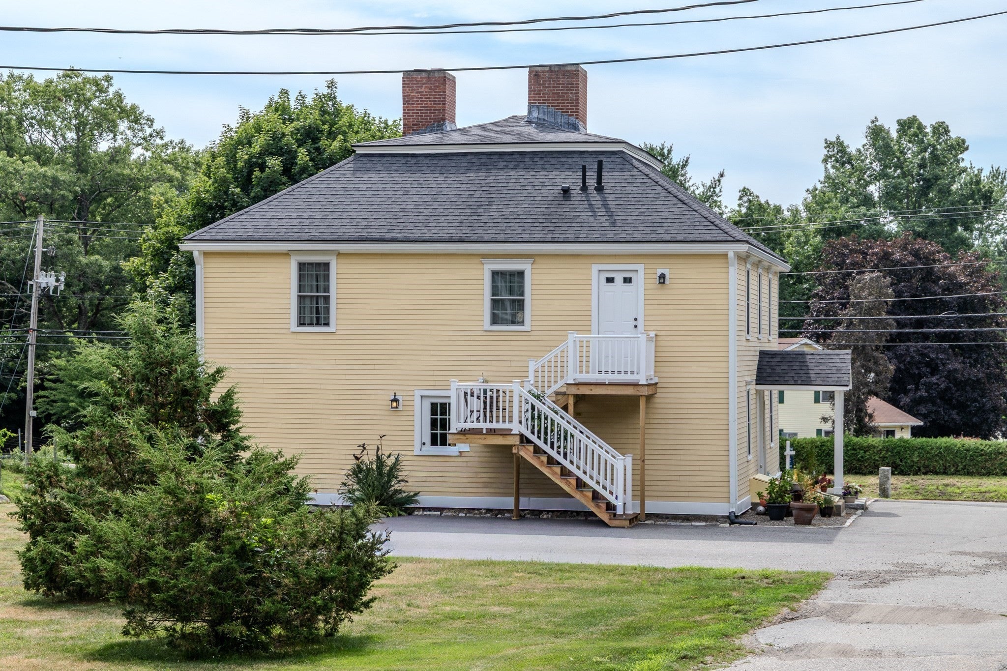 183 Main St