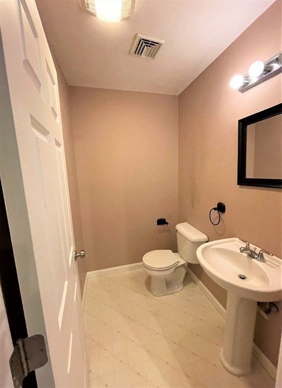 318 Crescent St #B, Fall River, MA, 318 Crescent St #B, Fall River, MA Photo #6