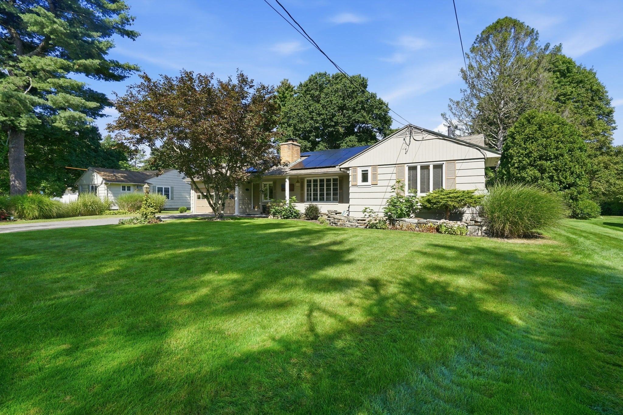 8 Shady Ln, Wilbraham, MA Photo #3
