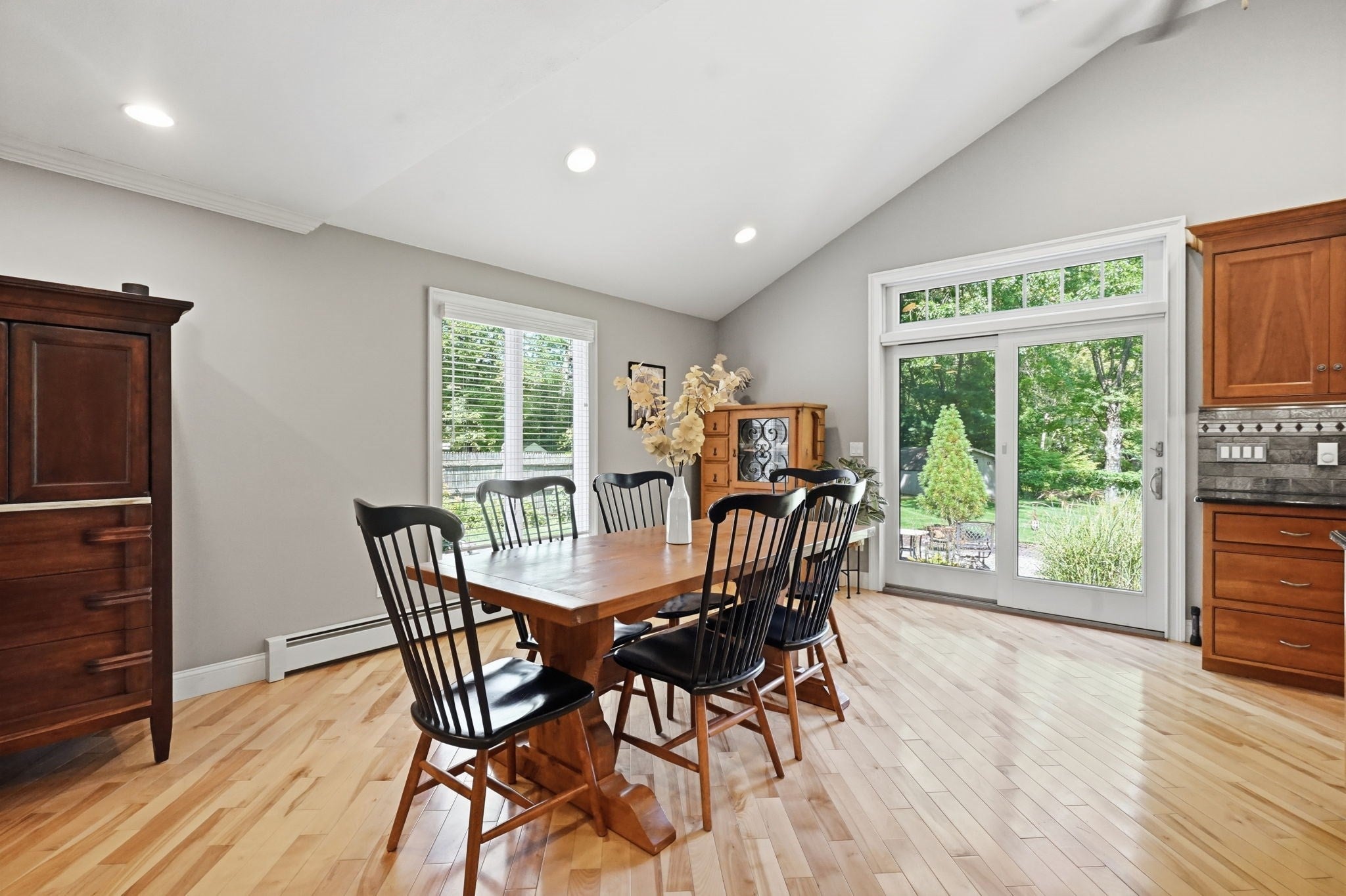 8 Shady Ln, Wilbraham, MA Photo #14
