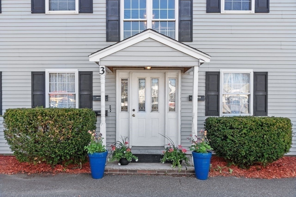 3 Coffin Ave 2