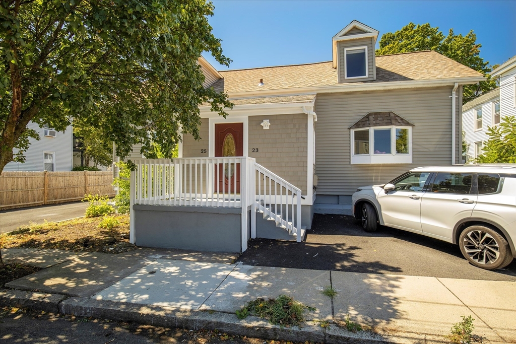 23-25 Richardson St