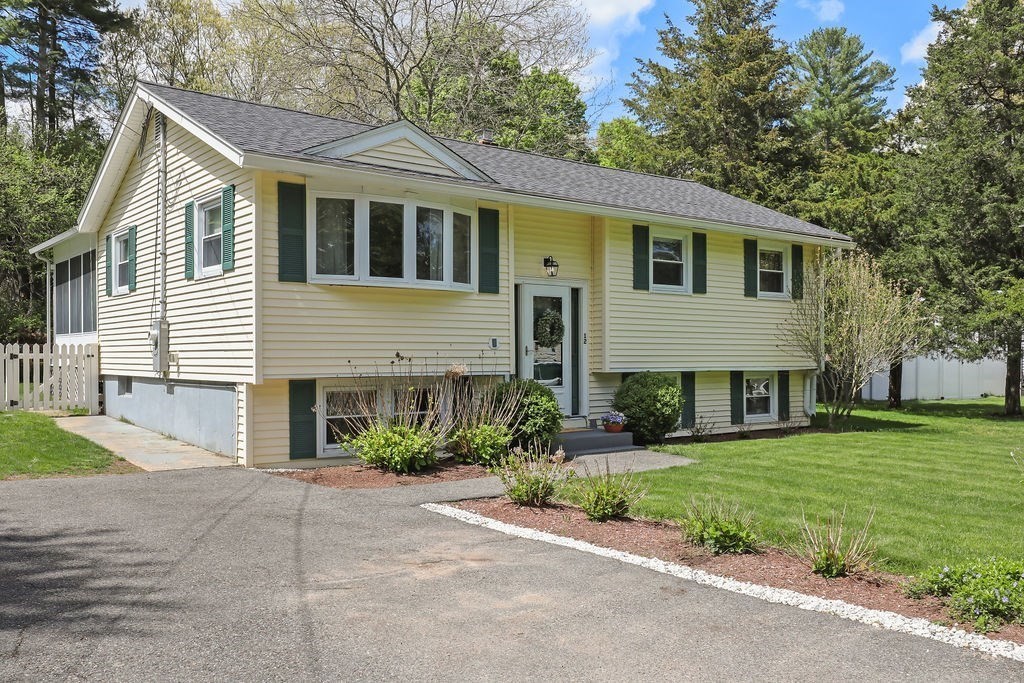 12 Christopher Rd, Holliston, MA, 12 Christopher Rd, Holliston, MA Photo #2