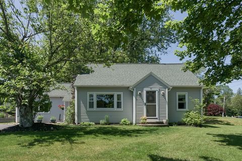 62 Montana Drive Holden MA 01520