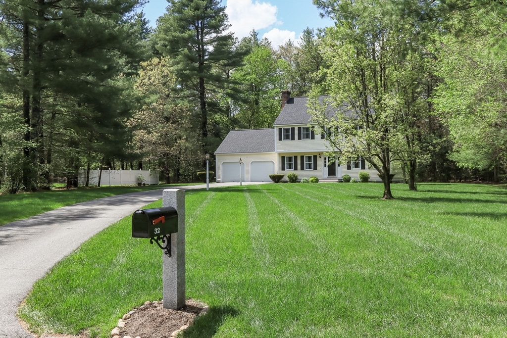 32 Squannacook Drive